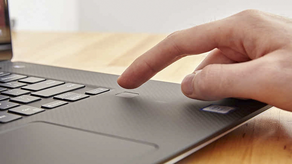 đánh giá Dell XPS 15