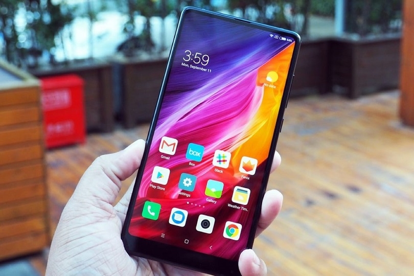 nên mua smartphone không viền màn hình nào?