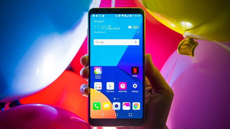 nên mua smartphone không viền màn hình nào?