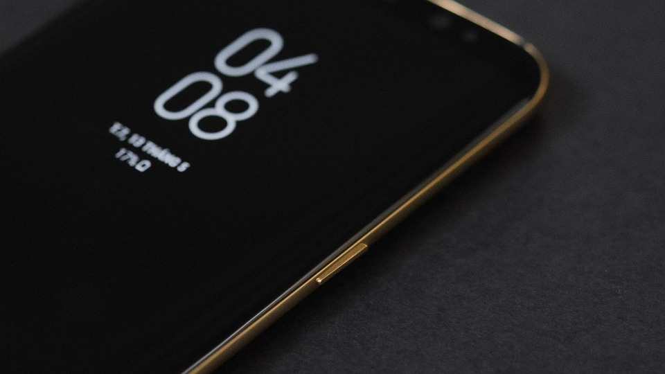 Galaxy S8 mạ vàng Galaxy S8 mạ vàng