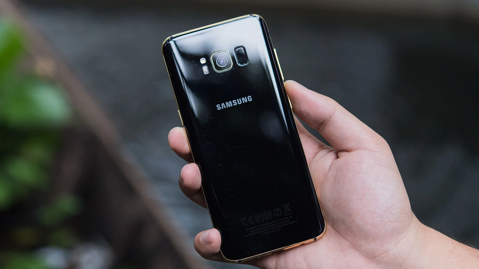Galaxy S8 mạ vàng Galaxy S8 mạ vàng
