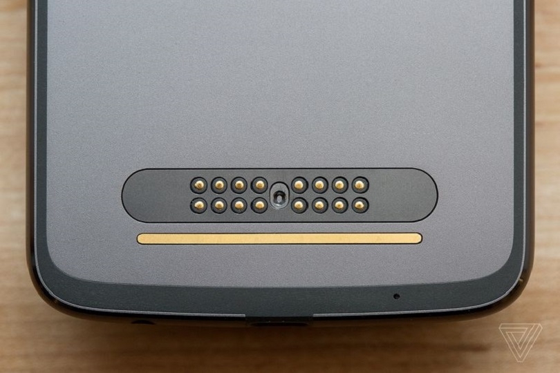 đánh giá Moto Z2 Play