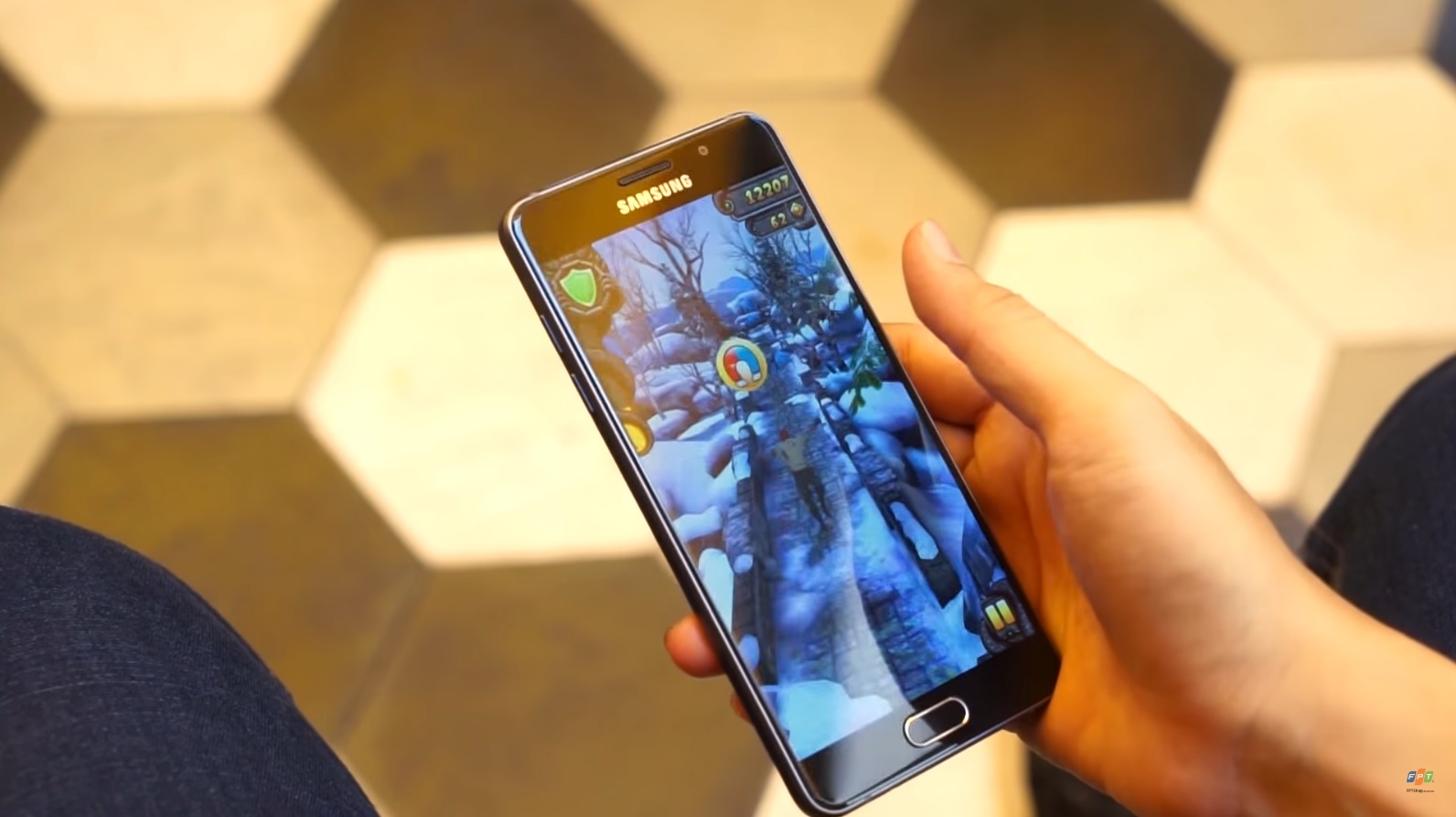 Samsung Galaxy A5 2016 có thể hoạt động mượt mà đối với các game nặng Samsung Galaxy A5 2016 có thể hoạt động mượt mà đối với các game nặng