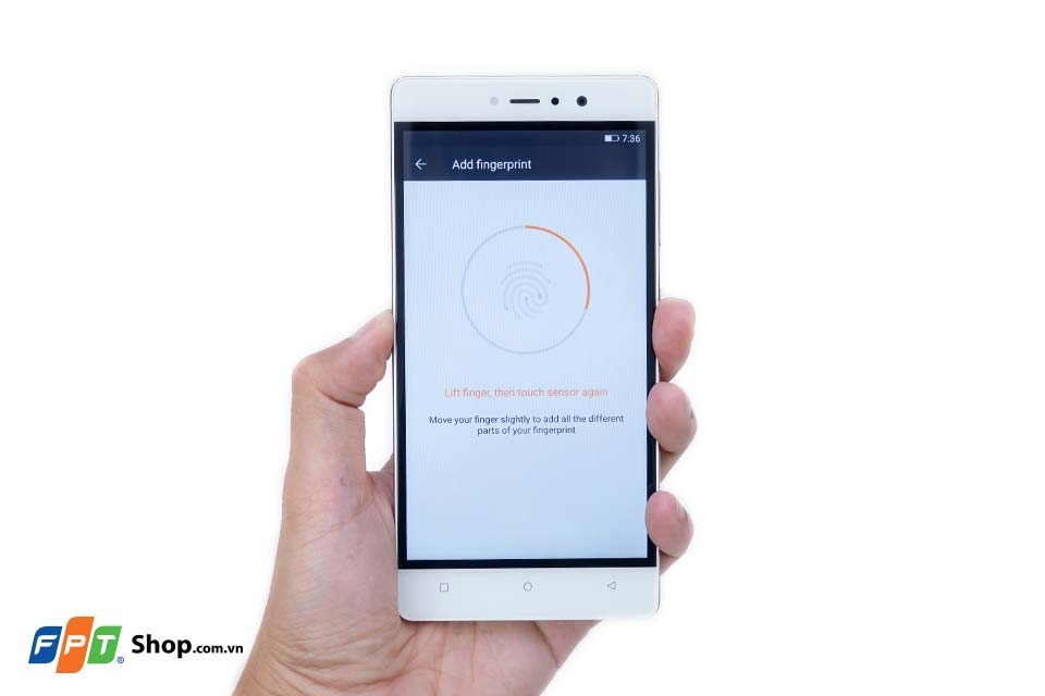 Gionee S6s được trang bị cảm biến vân tay một chạm ở mặt lưng
