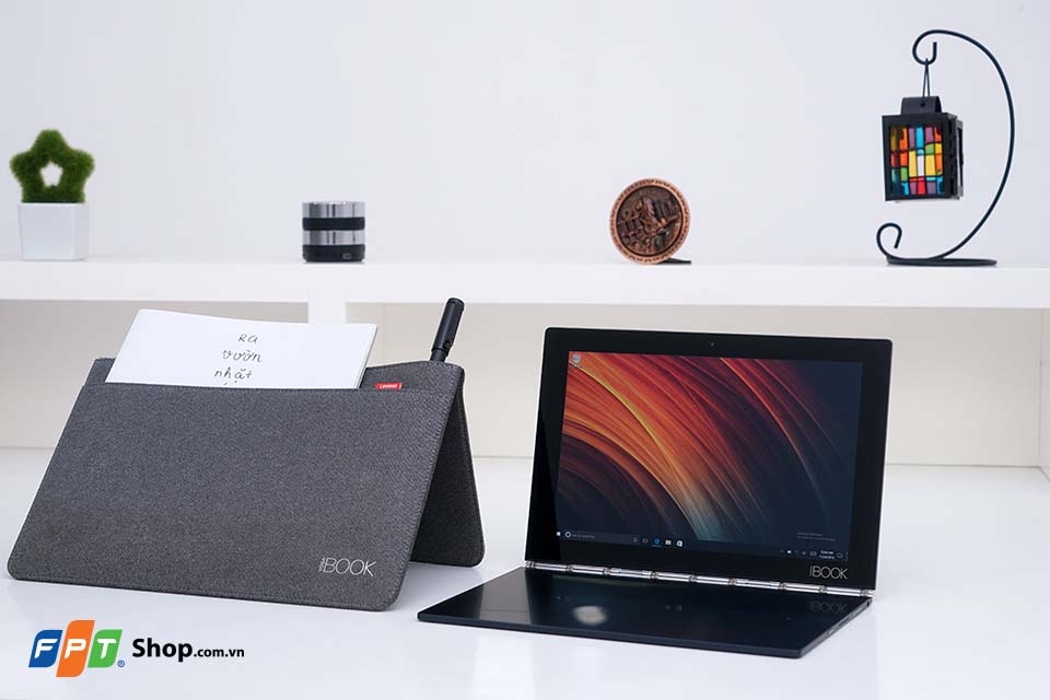 Lenovo Yoga Book có nhiều ưu điểm vượt trội, đặc biệt là bàn phím Halo Lenovo Yoga Book có nhiều ưu điểm vượt trội, đặc biệt là bàn phím Halo