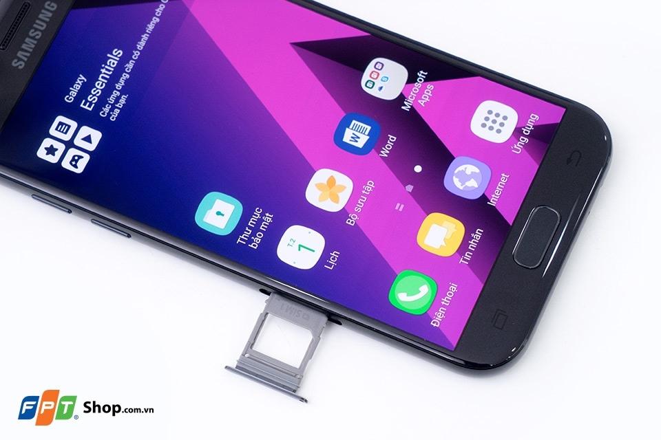 Chiếc smartphone chống nước đáng mua nhất trong tầm giá 7 triệu đồng đây rồi