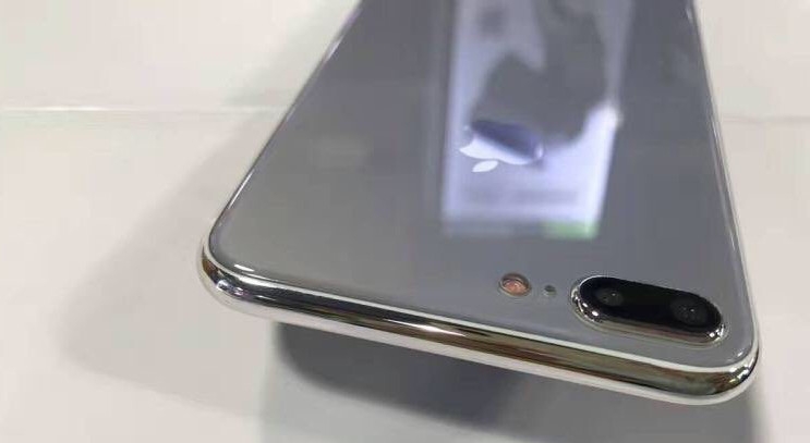 iPhone 7s Plus xuất hiện thực tế với thiết kế mới mẻ, bóng bẩy và sang trọng