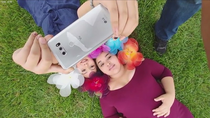 Tất tần tật về siêu phẩm camera kép khủng nhất thế giới LG V30: Thiết kế, cấu hình, giá bán Tất tần tật về siêu phẩm camera kép khủng nhất thế giới LG V30: Thiết kế, cấu hình, giá bán