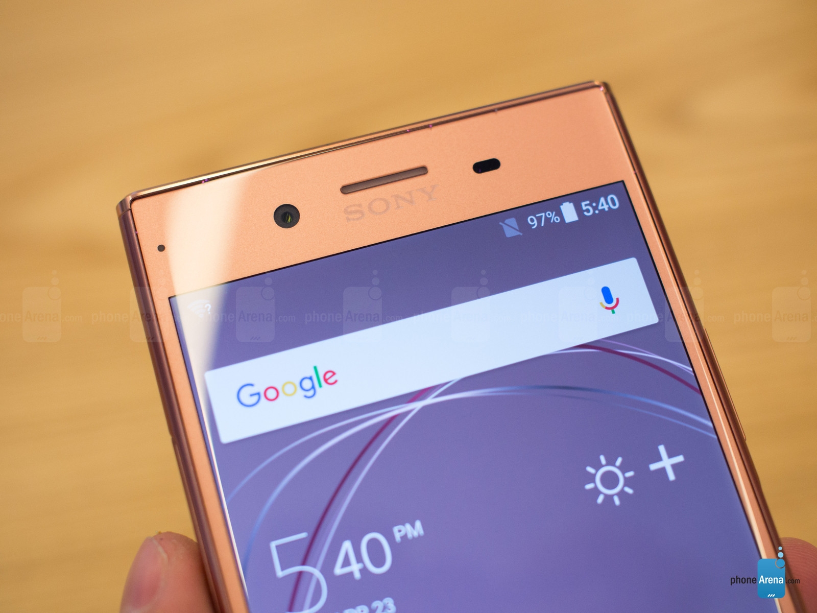 Trên tay siêu phẩm màn hình 4K - Xperia XZ Premium màu Bronze Pink