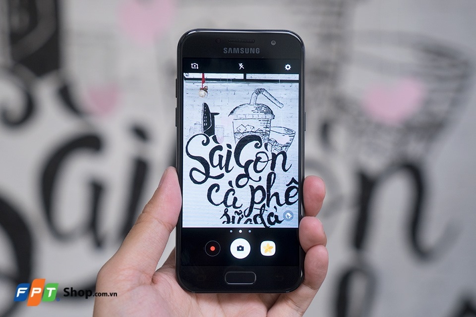 Đây mới là chiếc smartphone giá 5 triệu đáng mua nhất hiện nay