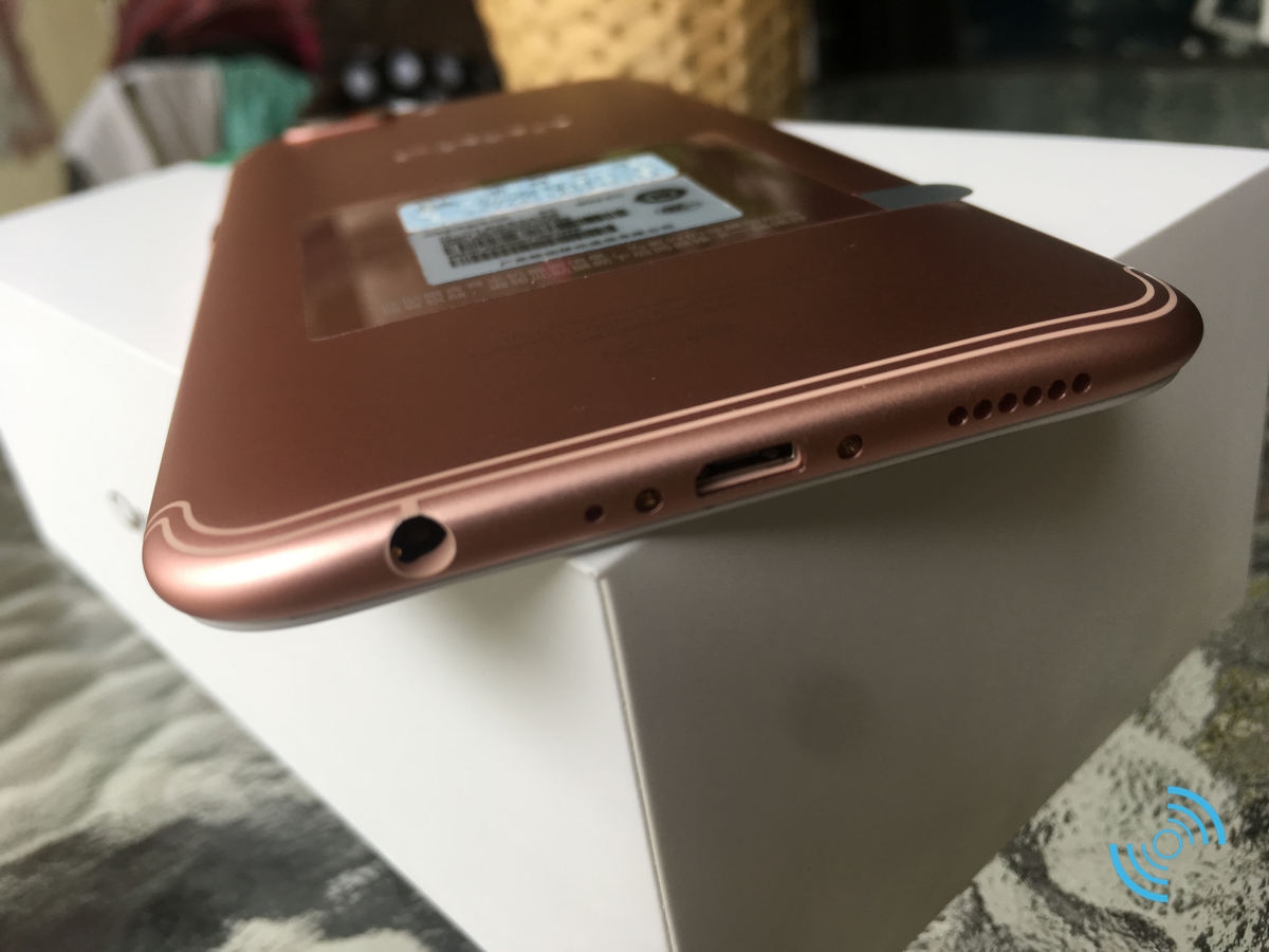 Trên tay OPPO R11 camera kép: Khi iPhone 7 Plus chạy Android 7 Nougat Trên tay OPPO R11 camera kép: Khi iPhone 7 Plus chạy Android 7 Nougat