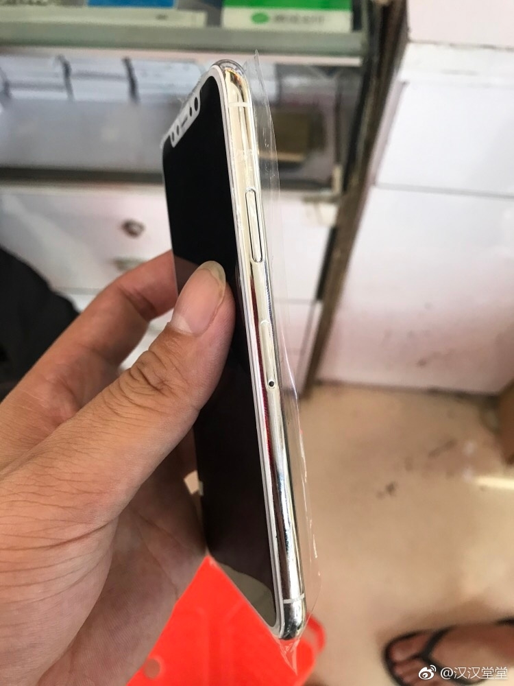 iPhone 8