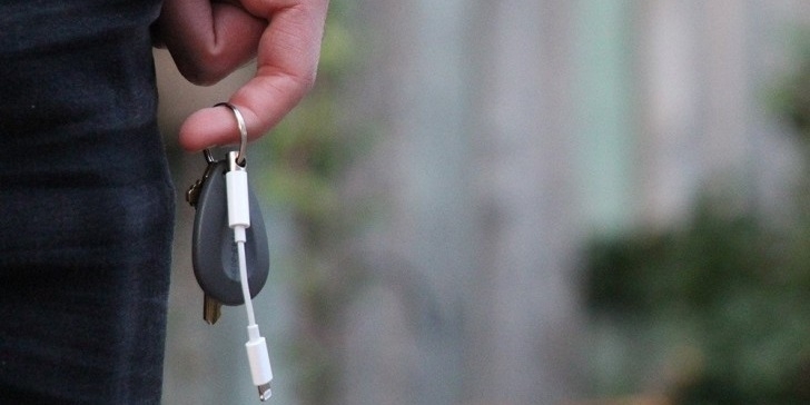 Đây là cách mà vừa không bị mất, vừa biến adapter 3.5 mm thành vật trang trí Đây là cách mà vừa không bị mất, vừa biến adapter 3.5 mm thành vật trang trí