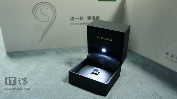 OPPO R9s sẽ ra mắt vào ngày 19/10 tới đây, camera khủng nhất thế giới!