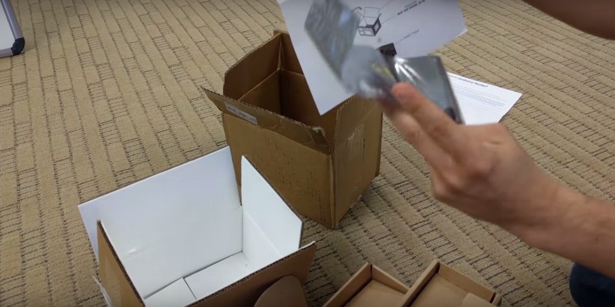 Samsung gửi cả hộp cách nhiệt để người dùng trả Galaxy Note 7 an toàn