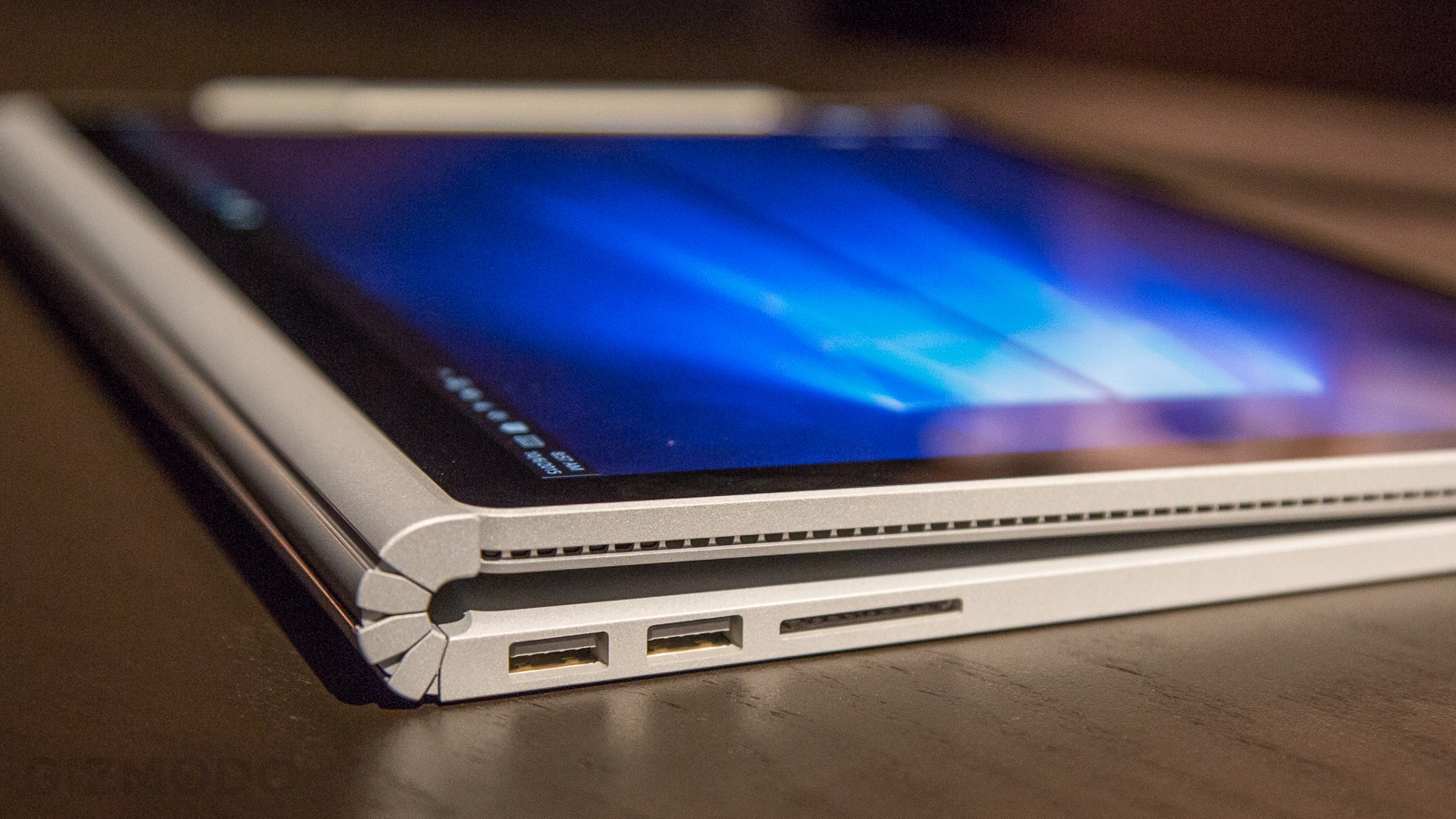 Surface Book đạt giải laptop của năm tại T3 Awards