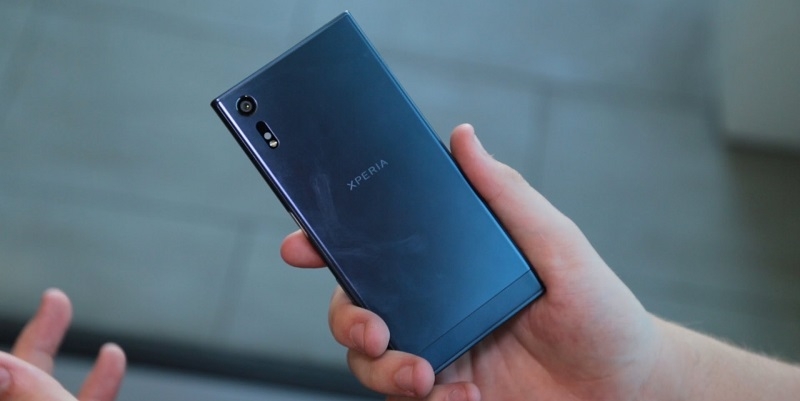 Xperia XZ camera 13/23 MP, chip Snapdragon 820, chống nước IP68 hạ giá kịch sàn Xperia XZ camera 13/23 MP, chip Snapdragon 820, chống nước IP68 hạ giá kịch sàn