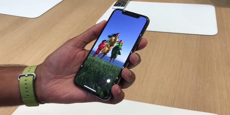 Bất chấp giá cao, iPhone X vẫn là mẫu iPhone được mong chờ nhất