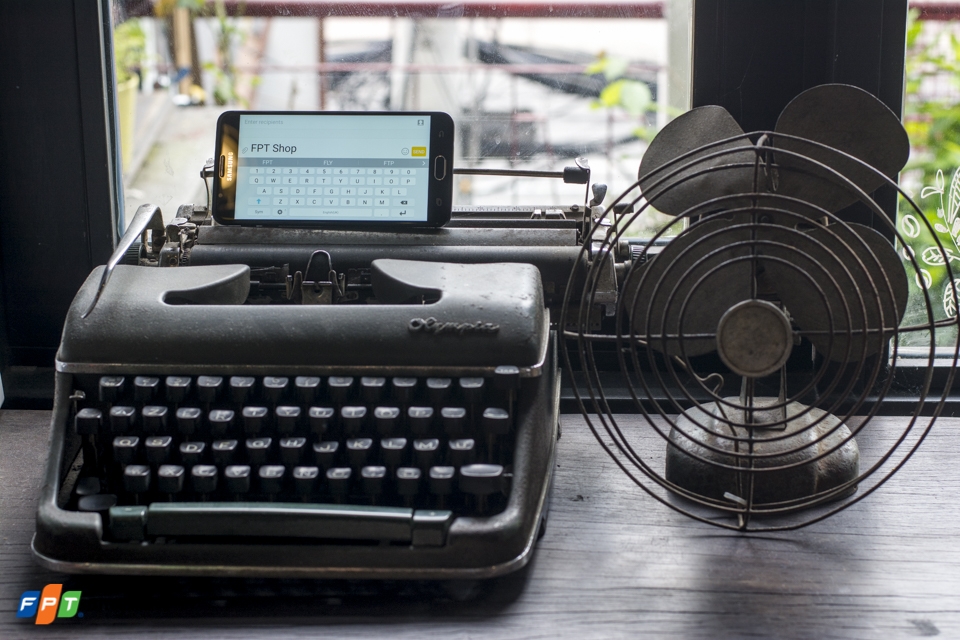 Galaxy J7 Prime được nhận gói bảo hiểm cực hấp dẫn