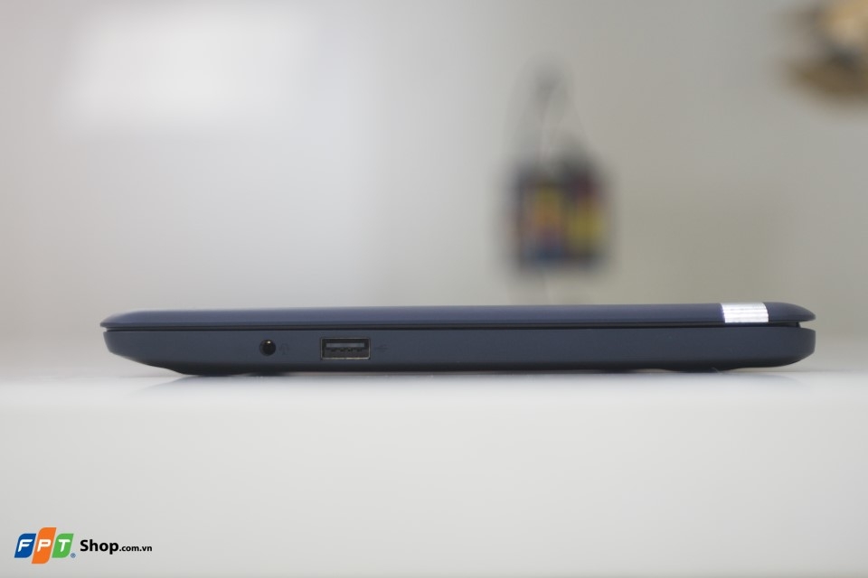 Đánh giá ASUS E200HA: Mỏng nhẹ, pin trâu, giá chất