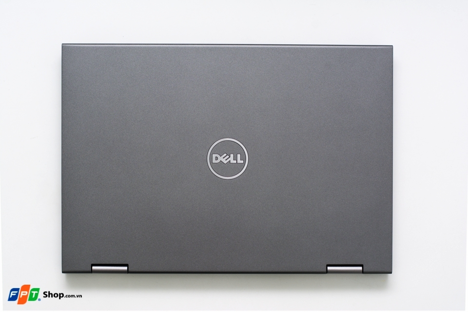 Trên tay nhanh Dell Inspiron 13-5368: Xoay gập 360 độ Trên tay nhanh Dell Inspiron 13-5368: Xoay gập 360 độ
