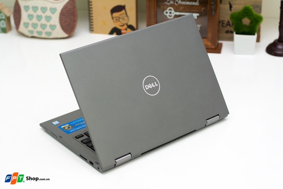 Trên tay nhanh Dell Inspiron 13-5368: Xoay gập 360 độ Trên tay nhanh Dell Inspiron 13-5368: Xoay gập 360 độ