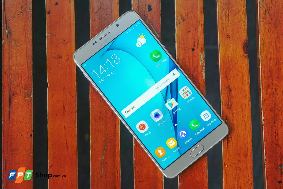 Đế chế của điện thoại màn hình lớn đang bắt đầu