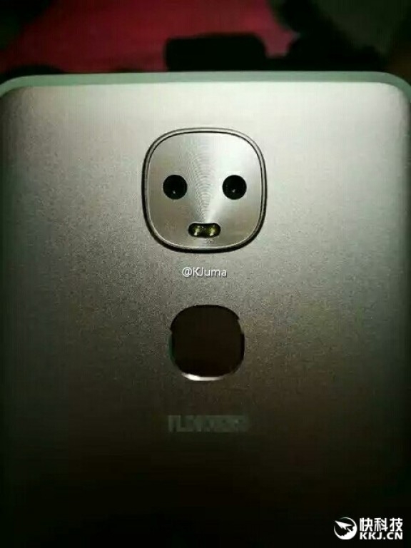 Điện thoại camera kép bí ẩn của LeEco tiếp tục lộ diện Điện thoại camera kép bí ẩn của LeEco tiếp tục lộ diện