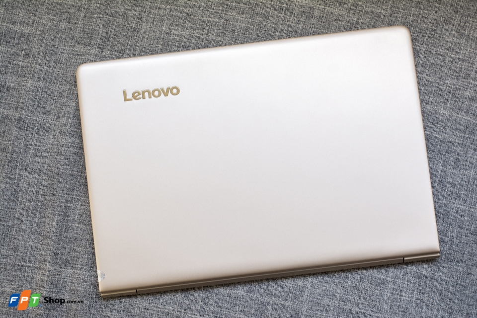 Lenovo ideapad 710S đọ sắc cùng MacBook Pro Retina 13