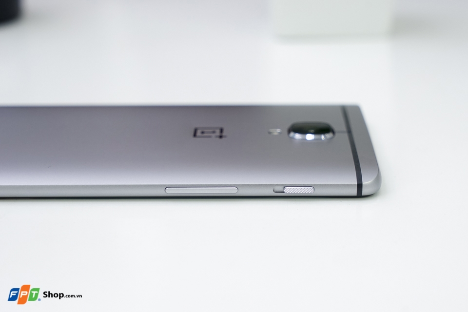 Cần gạt chuyển đổi chế độ âm lượng trên OnePlus 3