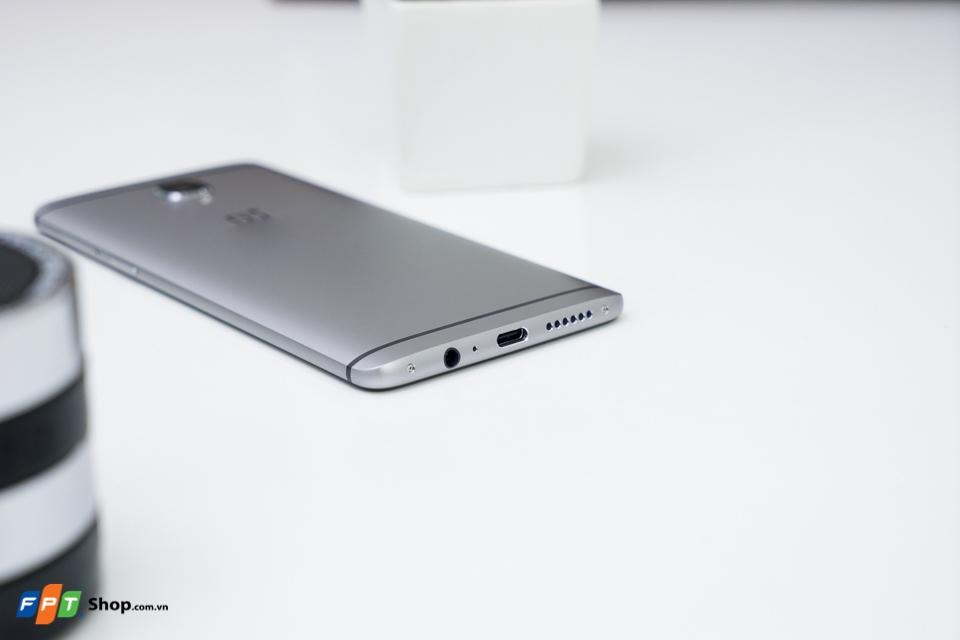 OnePlus 3 có mức độ hoàn thiện tốt đến cả từng chi tiết nhỏ