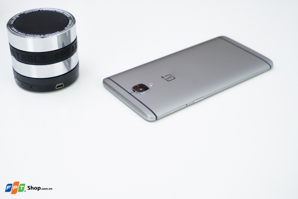 OnePlus 3 có các chi tiết được hoàn thiện cao cấp