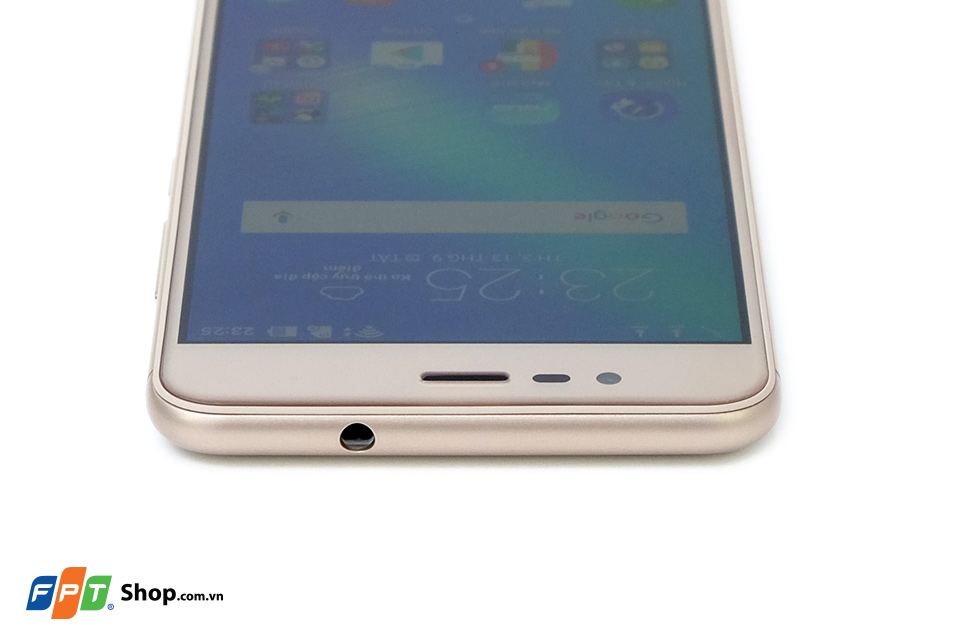 Cạnh trên của Zenfone 3 Max