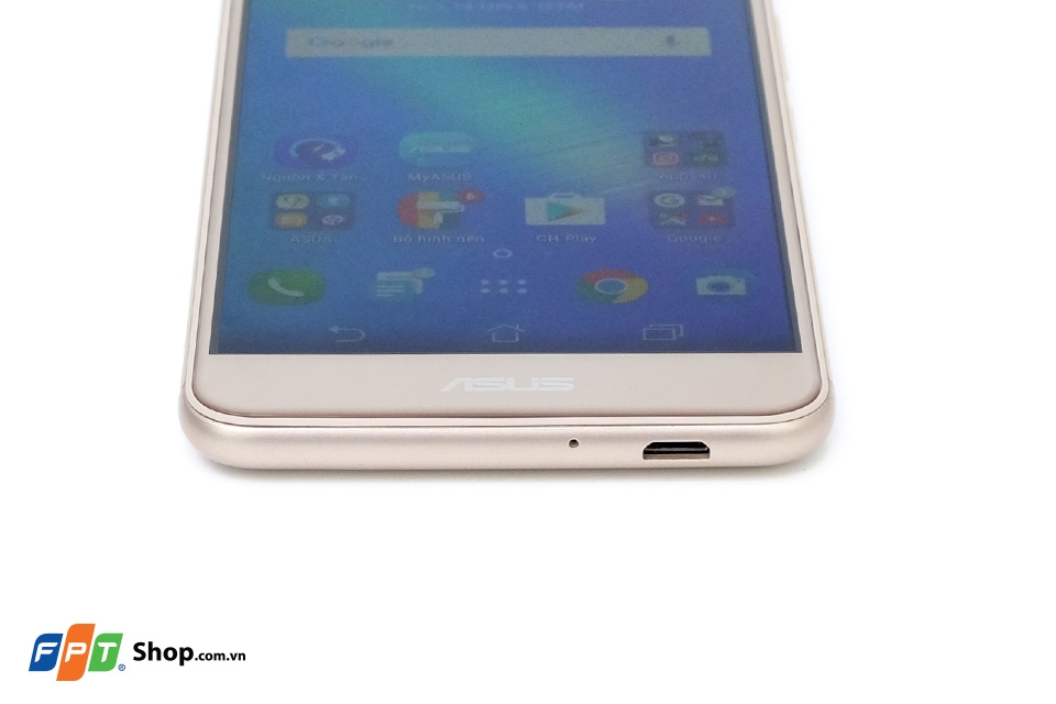Cạnh dưới Zenfone 3 Max