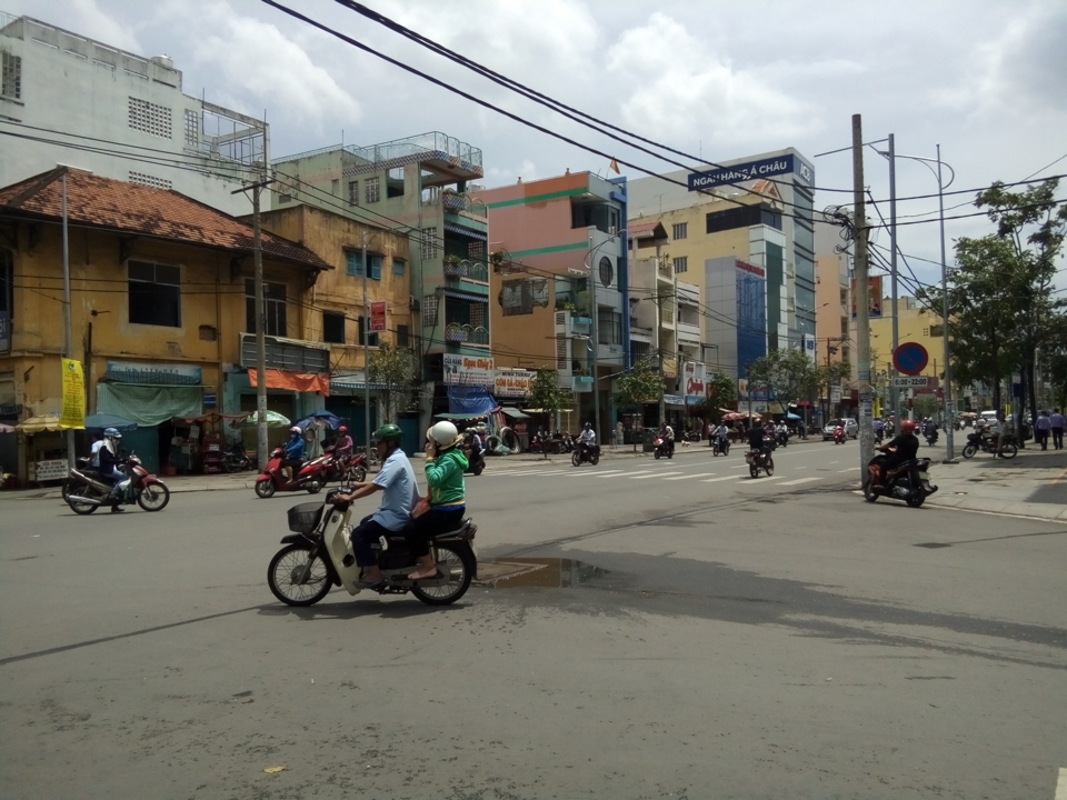 Đánh giá Mobiistar LAI Zumbo J: Đáng giá từng xu