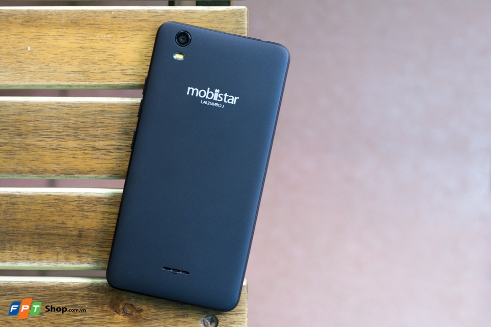 Đánh giá Mobiistar LAI Zumbo J: Đáng giá từng xu