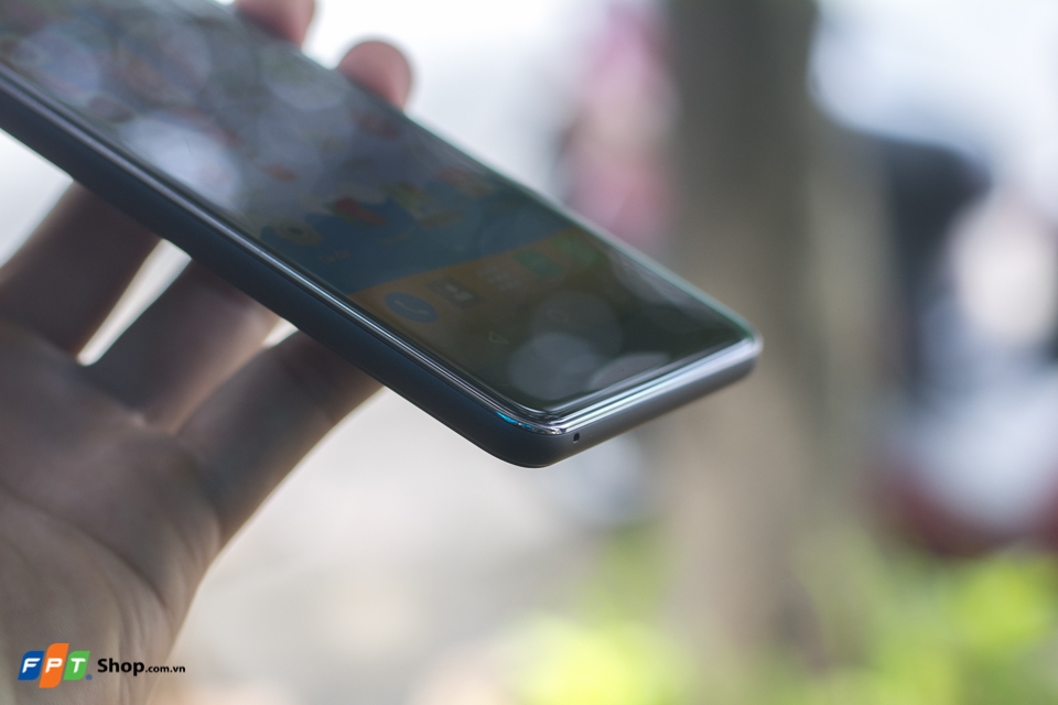 Đánh giá Mobiistar LAI Zumbo J: Đáng giá từng xu