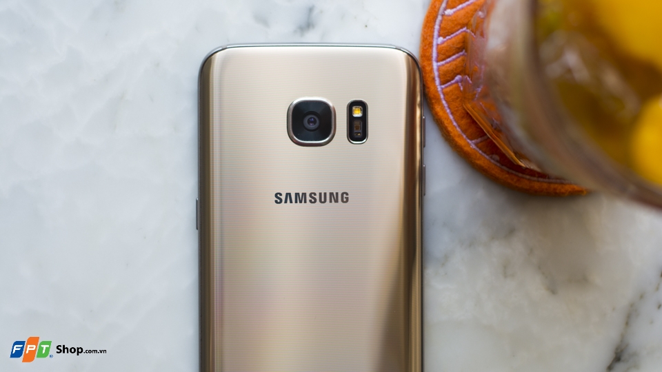 Ngày mới năng động cùng Samsung Galaxy S7