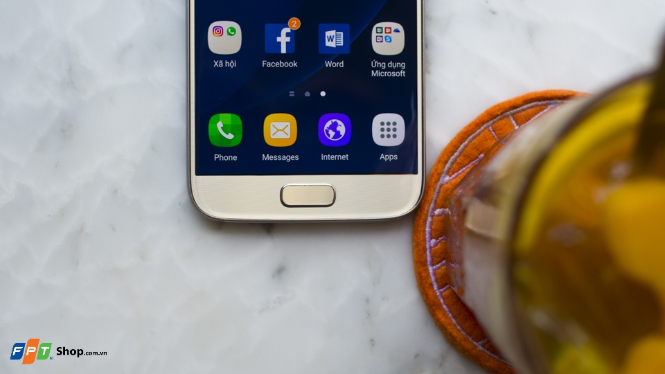 Ngày mới năng động cùng Samsung Galaxy S7