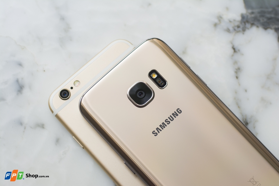 Thiết kế Samsung Galaxy S7 và iPhone 6: Long tranh hổ đấu