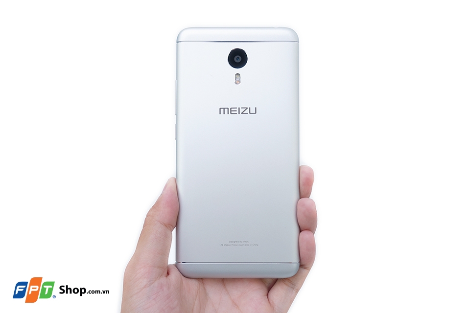 Meizu M3 Note đối đầu Lenovo A7010 trong phân khúc dưới 5 triệu đồng Meizu M3 Note có thiết kế kim loại nguyên khối