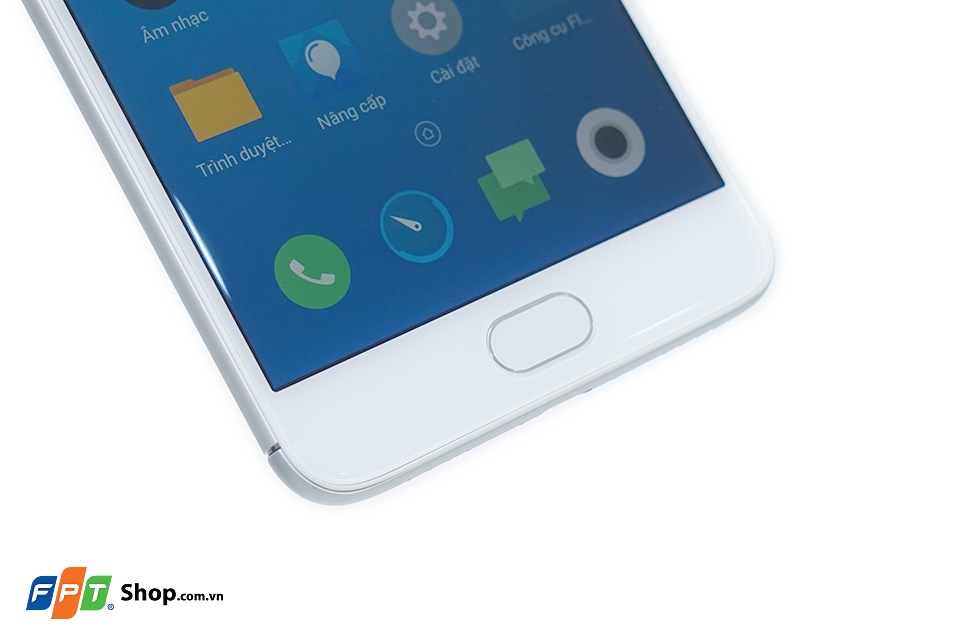 Meizu M3 Note đối đầu Lenovo A7010 trong phân khúc dưới 5 triệu đồng Meizu M3 Note có thiết kế kính cường lực cong 2,5D