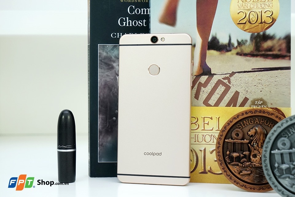 Coolpad Max: Chất ngất cấu hình, tưng bừng khuyến mãi