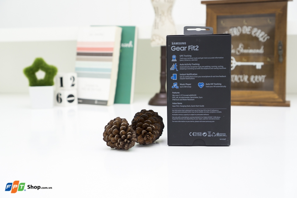Trên tay Samsung Gear Fit 2: Thời trang và đẳng cấp