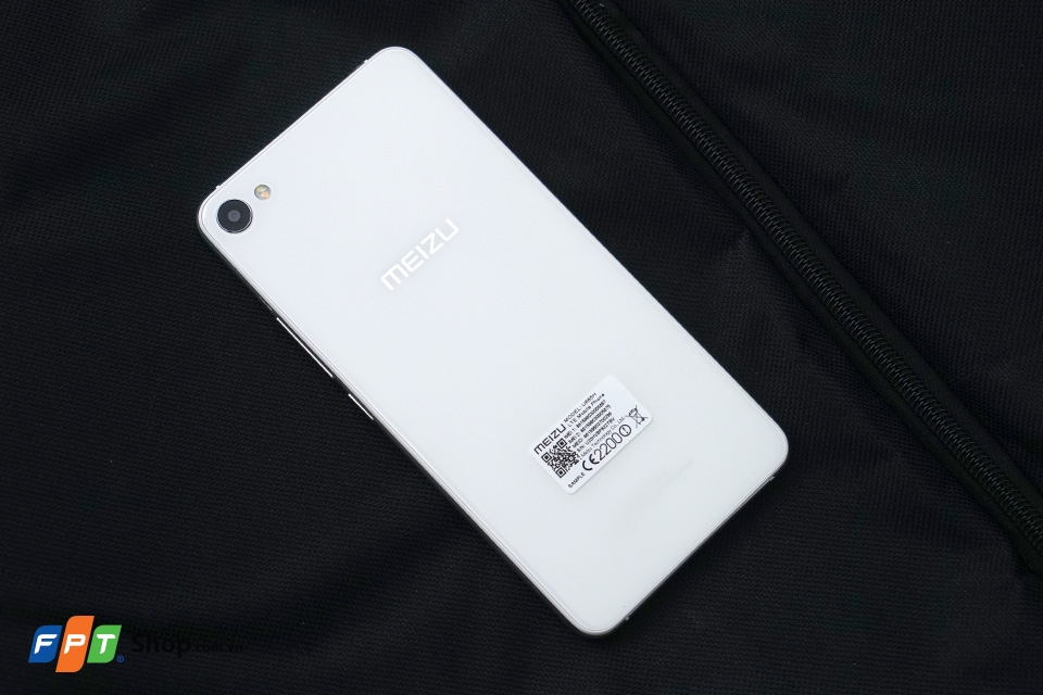 Mặt lưng của Meizu U20