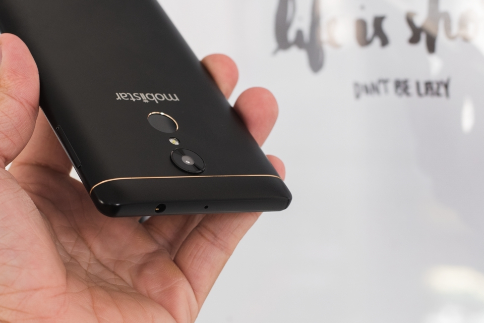 Cạnh trên Prime X1