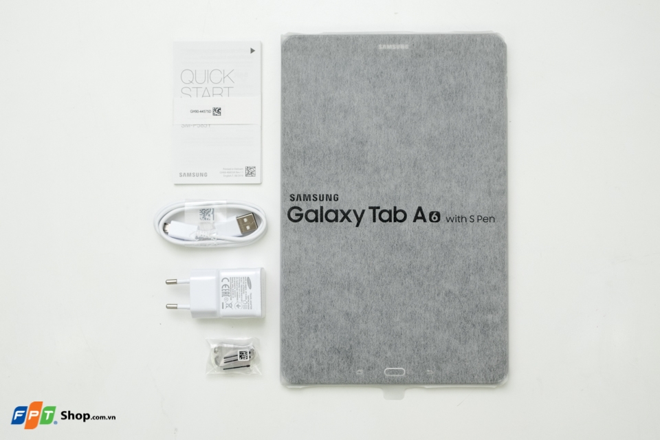 Bên trong hộp sản phẩm