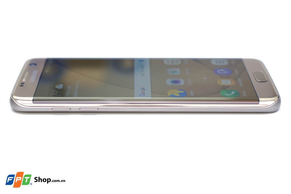 Cạnh trái Galaxy S7 Edge
