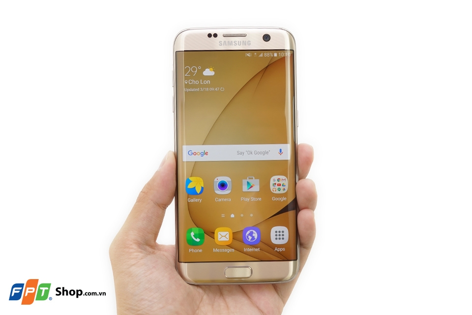 Cảm giác khi cầm Galaxy S7 Edge