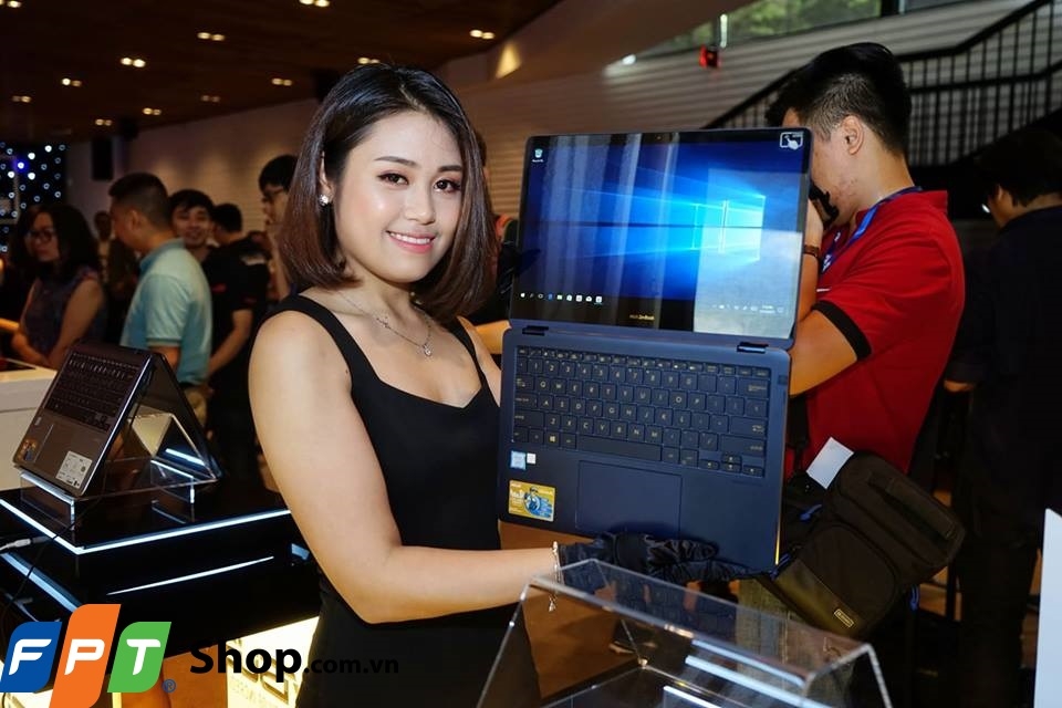 ASUS Zenbook Flip S (UX370)